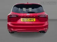 Used Ford Focus ST-Line 125 HP (91 kW) 2025 Red Estate