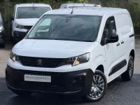 Used Peugeot Partner Premium 100 HP (73 kW) 2022 White MPV