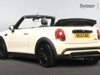 Used Mini Cooper Exclusive 136 HP (100 kW) 2021 White Hatchback