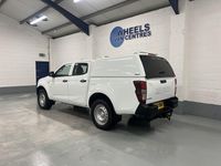 Used Isuzu Pick up 164 HP (120 kW) 2021 White Pickup