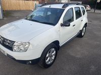 Used Dacia Duster Ambiance 110 HP (80 kW) 2015 White SUV