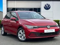 Used VW Golf VIII Life 110 HP (80 kW) 2023 Red Hatchback