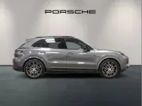 Used Porsche Cayenne 464 HP (341 kW) 2024 Grey SUV
