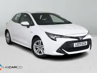 Used Toyota Corolla 122 HP (89 kW) 2022 White Hatchback