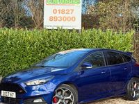 Used Ford Focus ST 185 HP (136 kW) 2016 Blue Hatchback