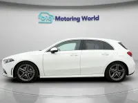 Begagnad Mercedes A250 AMG line 2019 Vit Halvkombi