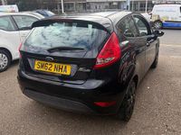 Usado Ford Fiesta 82 HP (60 kW) 2012 Preto Citadino