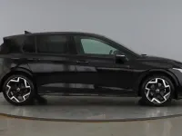 Used VW Golf VIII R-line 150 HP (110 kW) 2025 Grenadilla black Hatchback