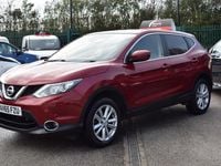 Used Nissan Qashqai Acenta Premium 2015 Red SUV