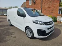 Usado Vauxhall Vivaro S 100 HP (73 kW) 2023 Branco Monovolume
