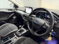 Used Ford Focus Zetec 95 HP (69 kW) 2019 Blue Hatchback