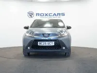 Used Toyota Aygo X 72 HP (52 kW) 2025 Grey SUV