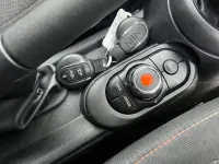 Usado Mini Cooper Classic 136 CV (100 kW) 2019 Naranja Utilitario