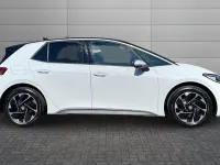 New VW ID.3 Pro 147 kW (201 HP) 2026 Glacier white with solid black roof Hatchback