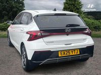 Used Hyundai i20 Premium 99 HP (72 kW) 2025 White Hatchback
