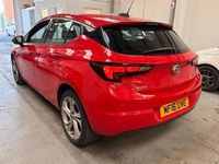 Used Vauxhall Astra SRi 150 HP (110 kW) 2016 Red Hatchback