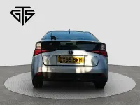 Usado Toyota Prius Business Edition 140 HP (102 kW) 2025 Prateado Citadino
