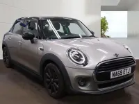 Używany Mini Cooper Classic 136 KM (100 kW) 2019 Srebrny Hatchback