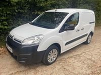Used Citroën Berlingo 100 HP (73 kW) 2018 White MPV