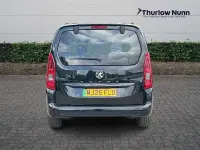 Second-hand Vauxhall Combo Ultimate 100 kW (136 CP) 2025 Negru Monovolum