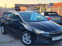 Second-hand Vauxhall Astra 110 CP (80 kW) 2017 Negru Break