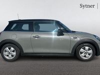 Usado Mini Cooper Classic 136 HP (100 kW) 2019 Cinzento Citadino