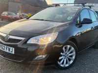 Begagnad Vauxhall Astra Active 2012 Svart Halvkombi