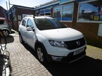 Used Dacia Sandero Ambiance 90 HP (66 kW) 2015 White Hatchback