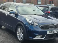 Gebraucht Kia Niro 141 PS (103 kW) 2017 Blau SUV