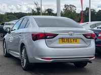 Used Toyota Avensis 141 HP (103 kW) 2015 Silver Sedan