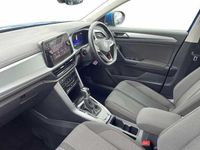 Used VW T-Roc Life 150 HP (110 kW) 2022 Blue SUV