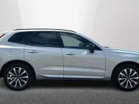 Second-hand Volvo XC60 Plus 194 CP (142 kW) 2023 Argintiu SUV