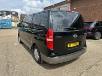 Usado Hyundai I800 SE 134 CV (98 kW) 2017 Negro Monovolumen
