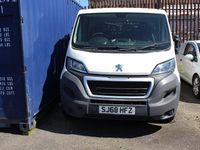 Second-hand Peugeot Boxer 130 CP (95 kW) 2018 Alb Van