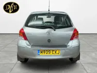 Used Toyota Yaris 101 HP (74 kW) 2009 Silver Hatchback