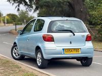 Used Toyota Yaris 85 HP (62 kW) 2004 Blue Hatchback