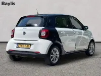 Used Smart ForFour Passion 90 HP (66 kW) 2018 Black Hatchback