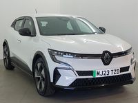 Used Renault Megane E-Tech Equilibre 159 kW (217 HP) 2023 White Hatchback
