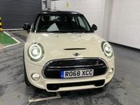 Used Mini Cooper S 192 HP (141 kW) 2018 White Hatchback
