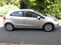 Used Kia Rio 84 HP (61 kW) 2013 Silver Hatchback