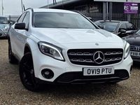 Used Mercedes GLA180 Urban 122 HP (89 kW) 2019 White SUV
