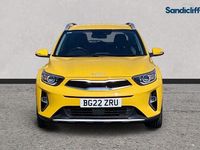 Used Kia Stonic 100 HP (73 kW) 2024 Yellow SUV