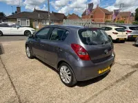 Used Hyundai i20 Style 101 HP (74 kW) 2011 Grey Hatchback