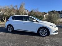 Used Toyota Auris Hybrid 2016 White Hatchback