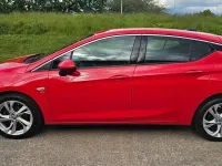 Used Vauxhall Astra SRi 105 HP (77 kW) 2015 Radiant red Hatchback