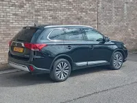 Usado Mitsubishi Outlander 150 HP (110 kW) 2019 Preto SUV