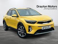 Used Kia Stonic 118 HP (86 kW) 2023 Yellow SUV