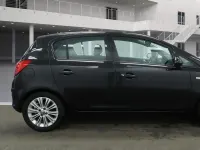 Second-hand Vauxhall Corsa 85 CP (62 kW) 2014 Negru Hatchback