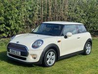 Usado Mini Cooper Hatch 136 HP (100 kW) 2015 Branco Citadino