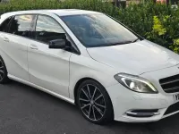 Used Mercedes B180 2013 White Hatchback